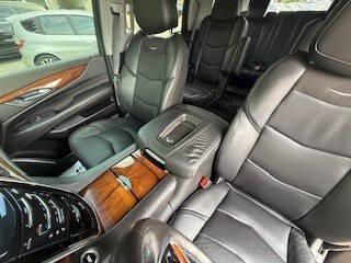 2016 Cadillac Escalade Image 5