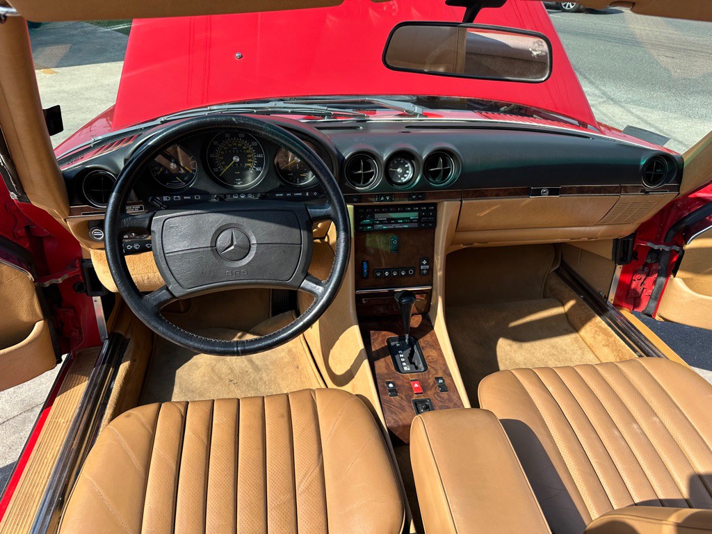 1987 Mercedes-Benz 560-Class Image 19