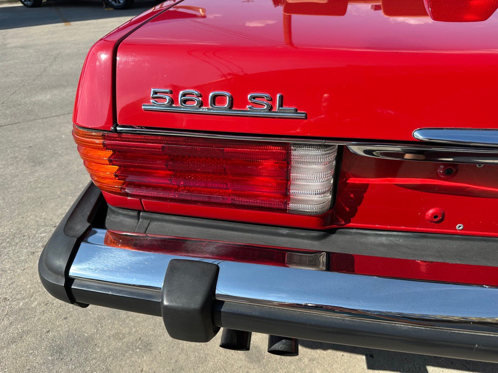 1987 Mercedes-Benz 560-Class Image 23
