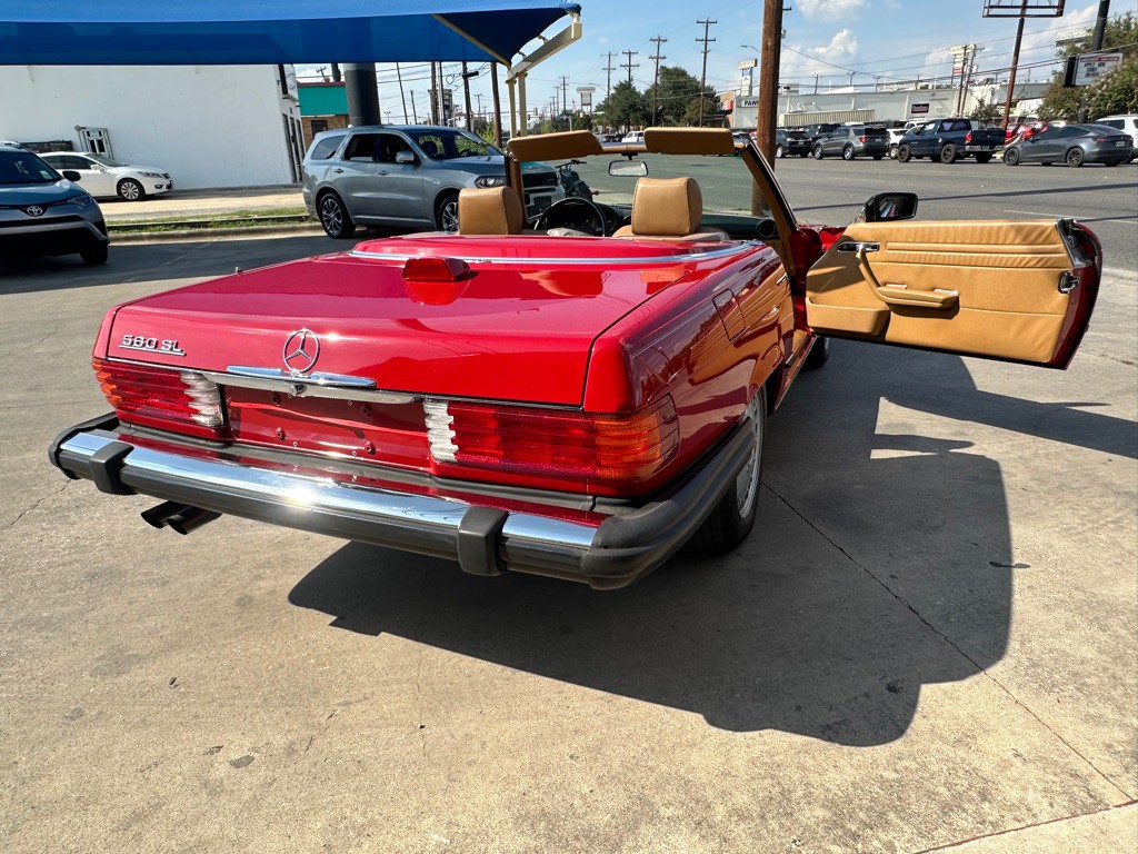 1987 Mercedes-Benz 560-Class Image 24