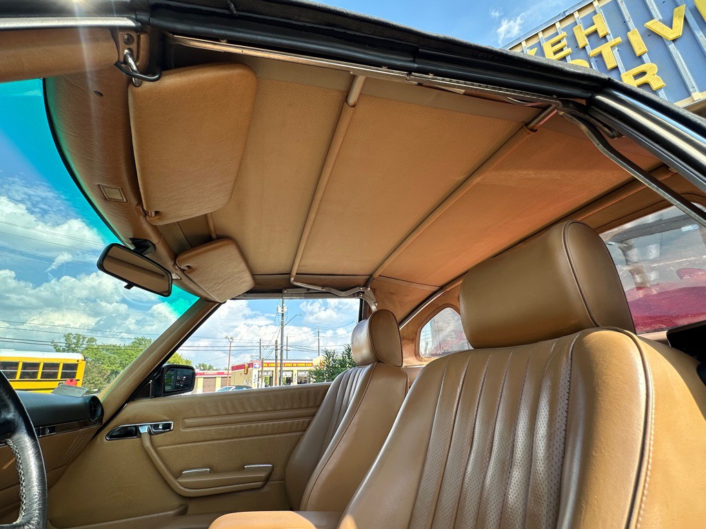 1987 Mercedes-Benz 560-Class Image 30