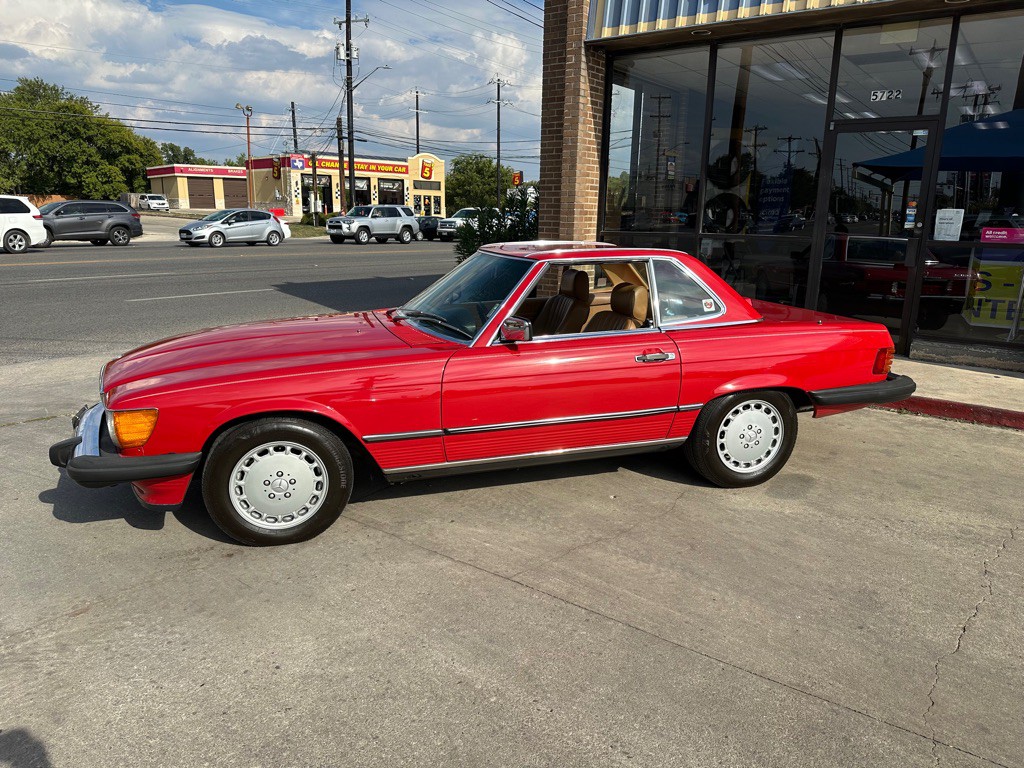1987 Mercedes-Benz 560-Class Image 36