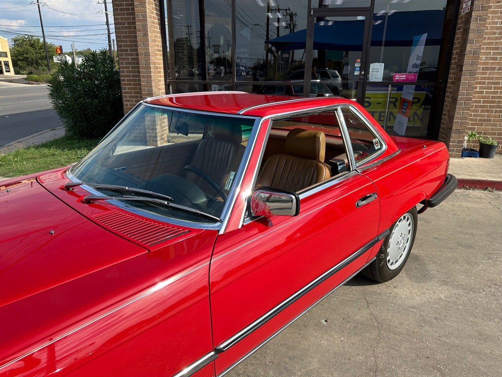 1987 Mercedes-Benz 560-Class Image 40