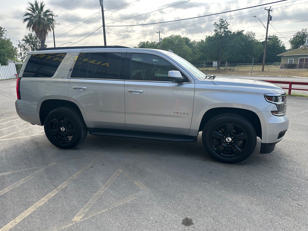 2016 Chevrolet Tahoe Image 4