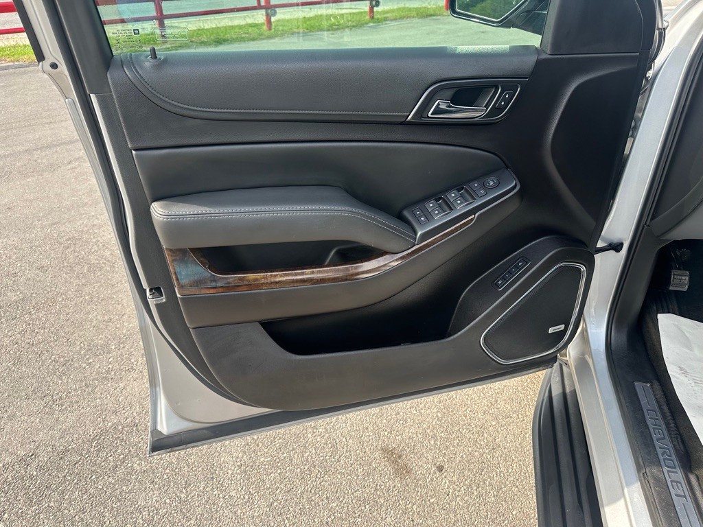 2016 Chevrolet Tahoe Image 10