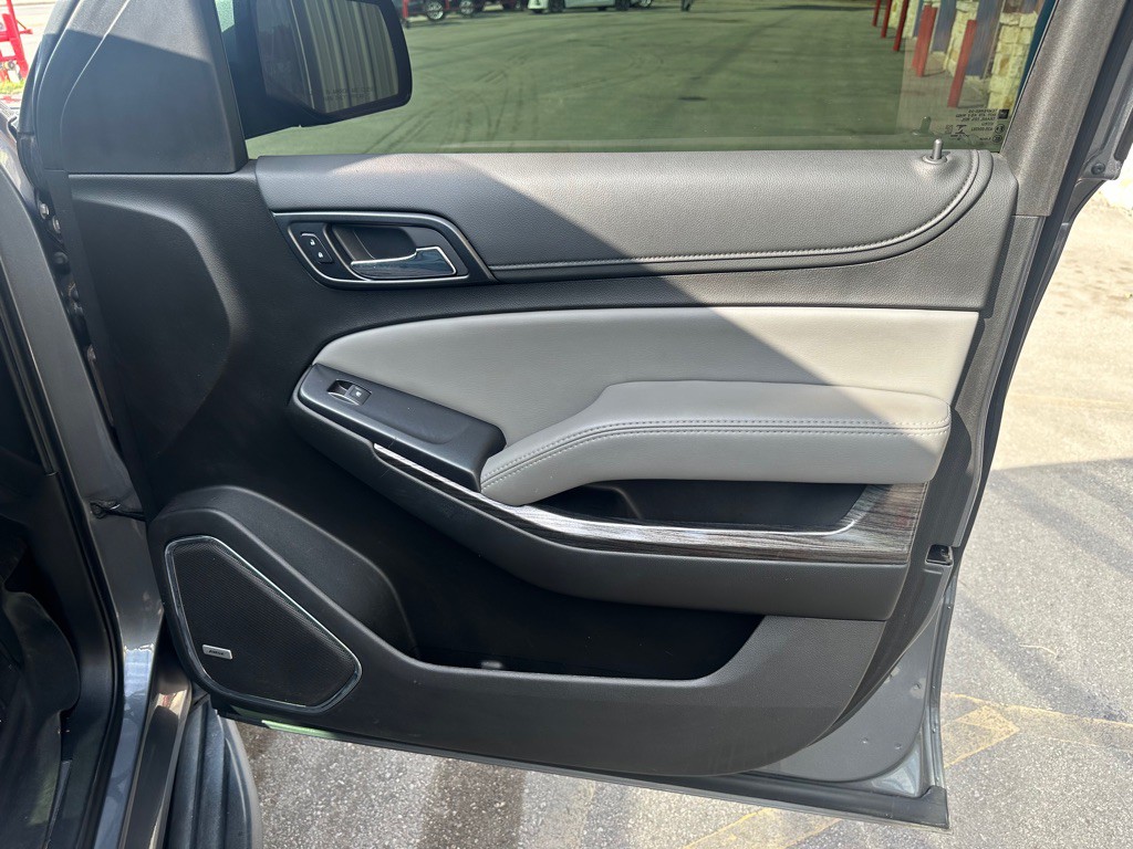2019 Chevrolet Tahoe Image 12