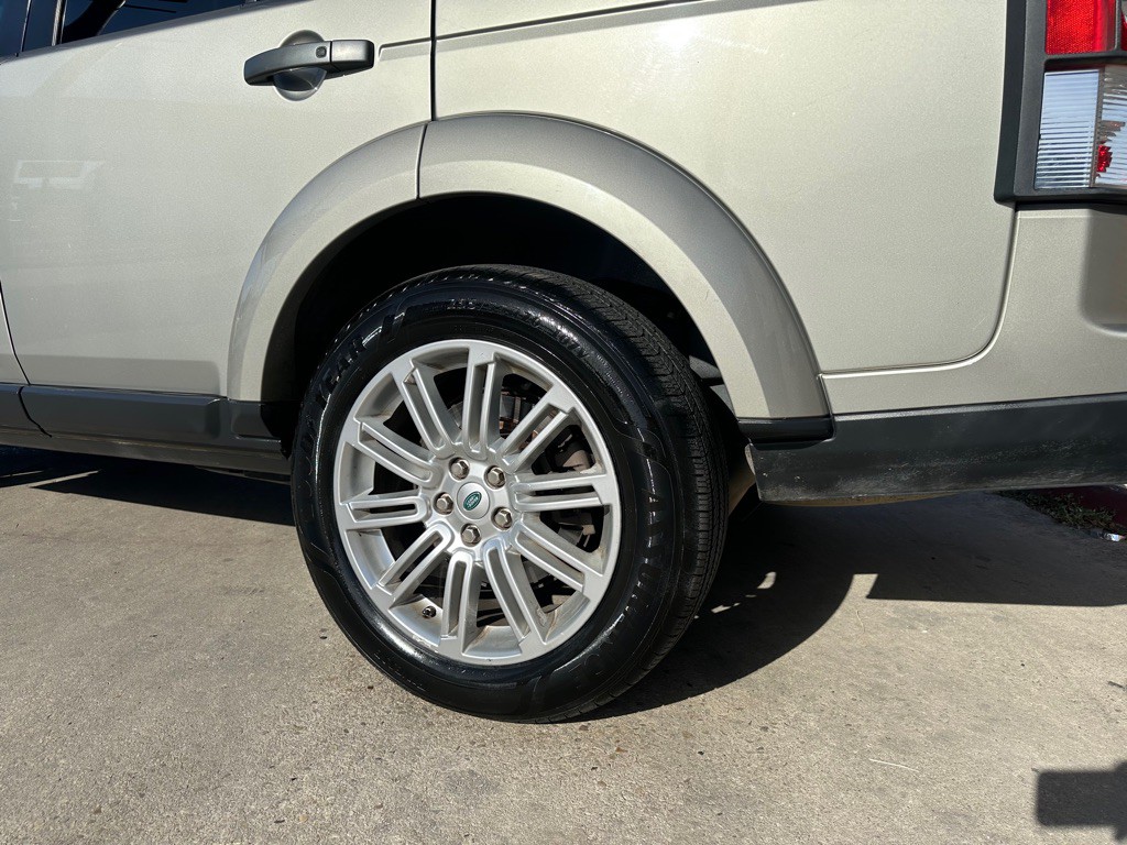 2012 Land Rover LR4 Image 6