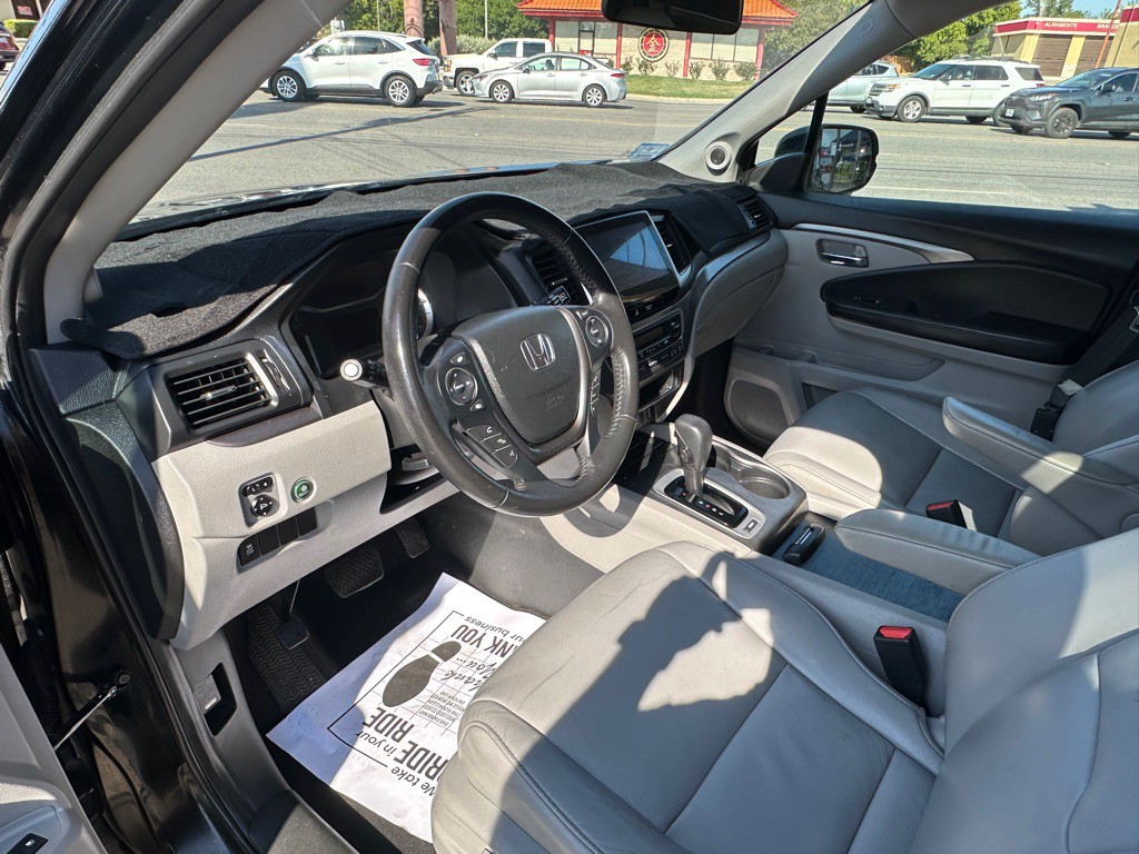 2018 Honda Pilot Image 8