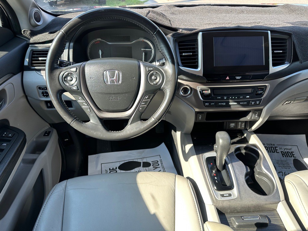 2018 Honda Pilot Image 16