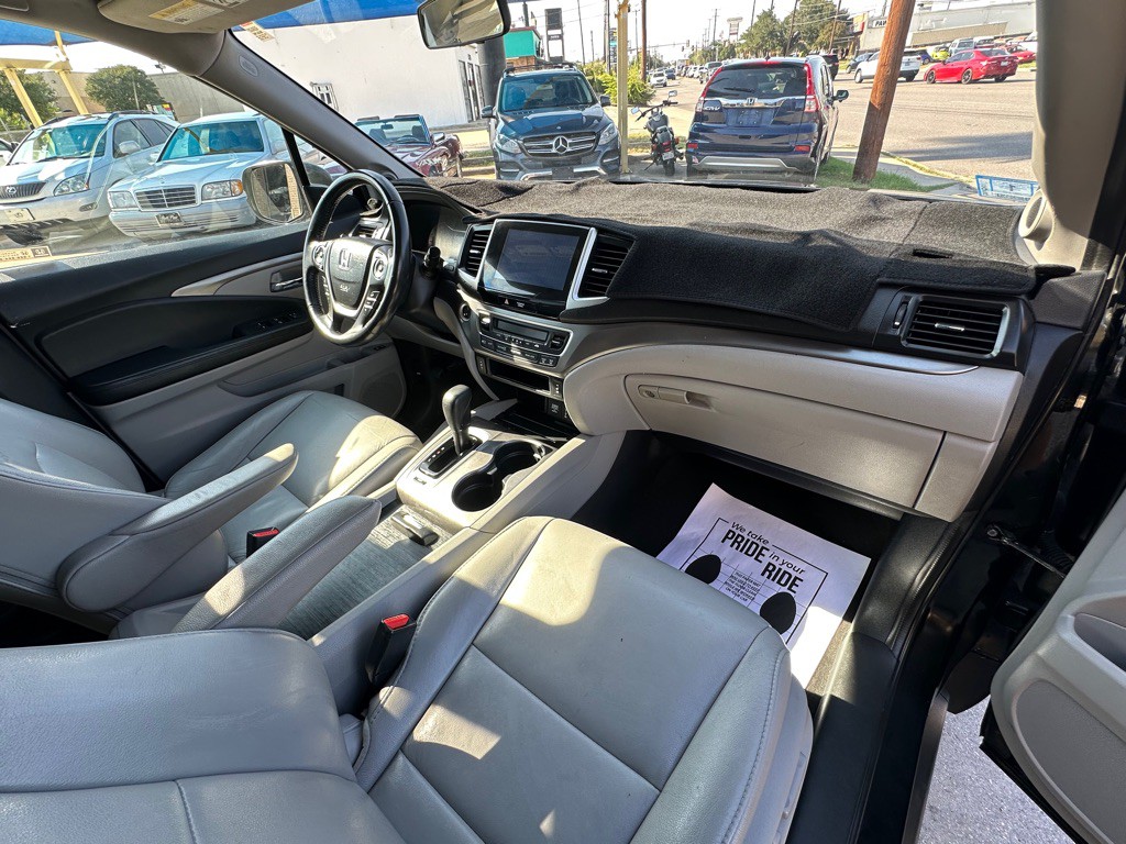 2018 Honda Pilot Image 20