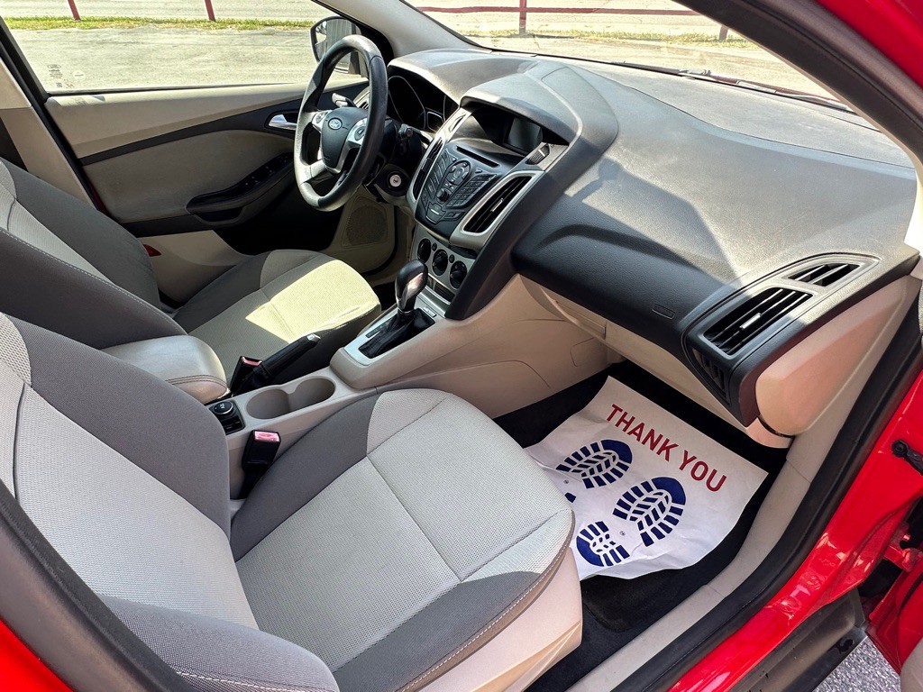 2012 Ford Focus Image 14