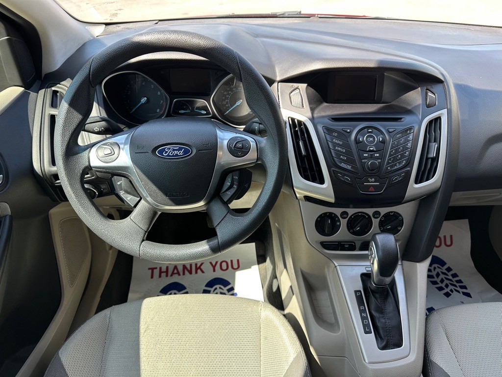 2012 Ford Focus Image 17
