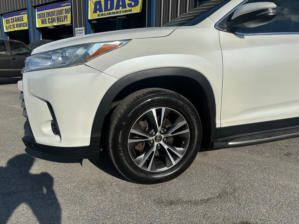 2019 Toyota Highlander Image 6