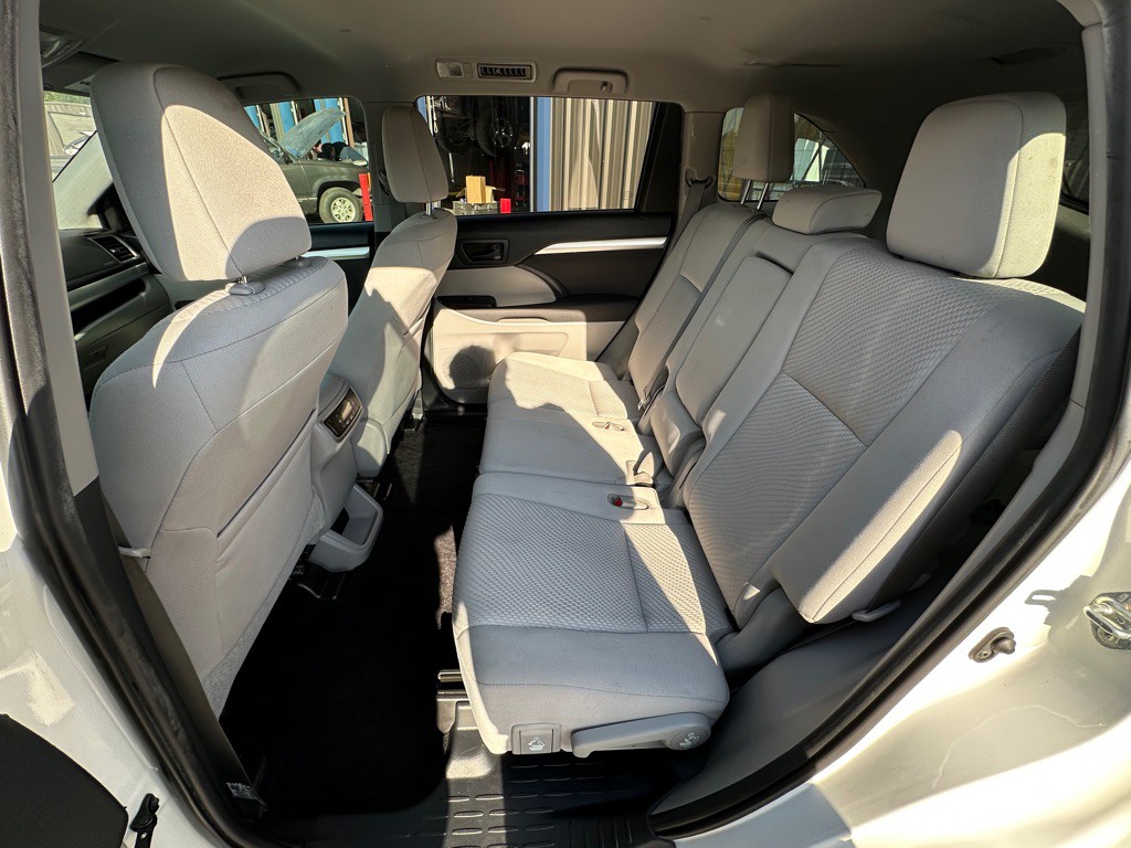 2019 Toyota Highlander Image 10