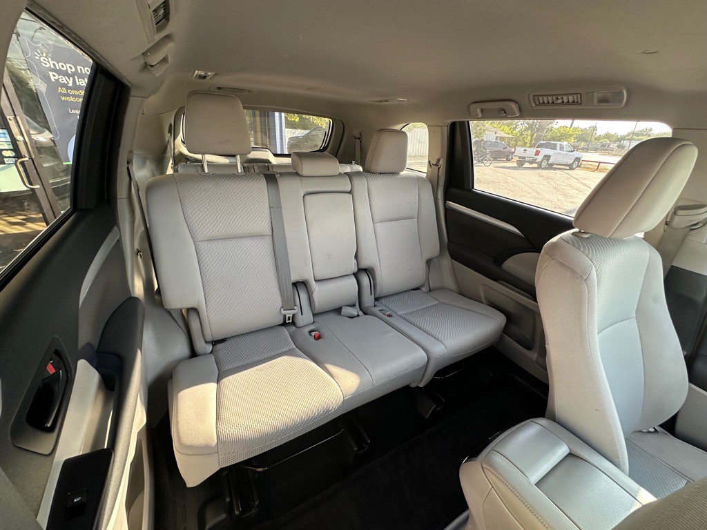 2019 Toyota Highlander Image 19
