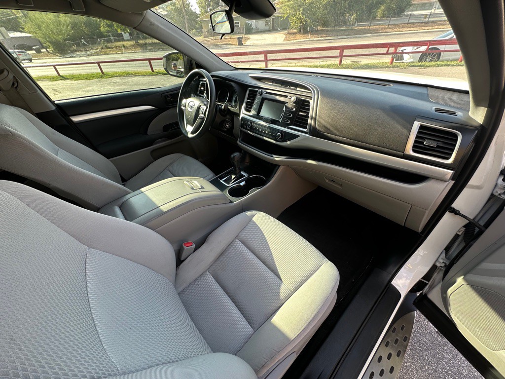 2019 Toyota Highlander Image 20