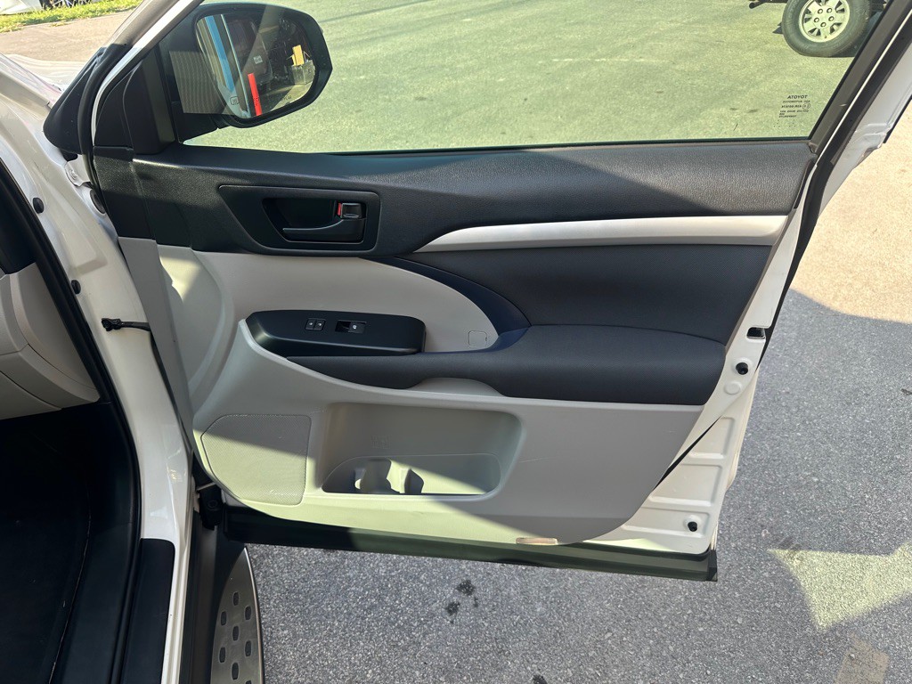 2019 Toyota Highlander Image 21