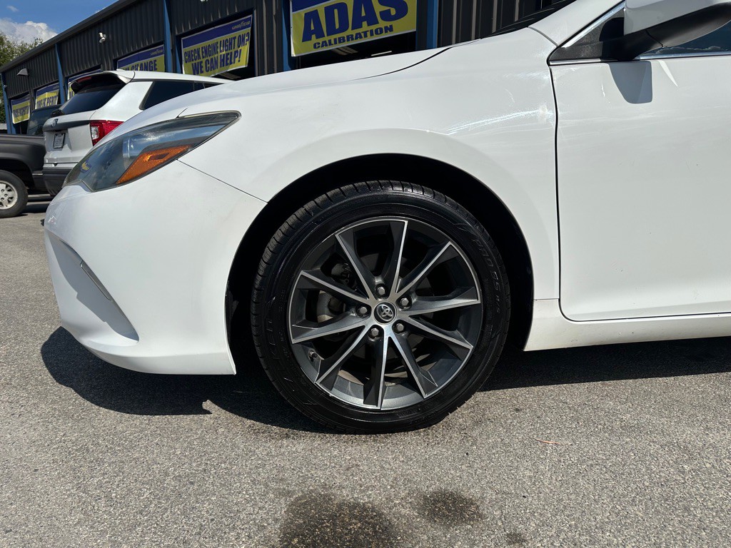 2016 Toyota Camry Image 6