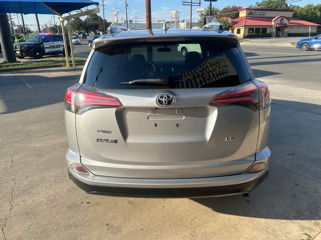 2016 Toyota Rav4 Image 4