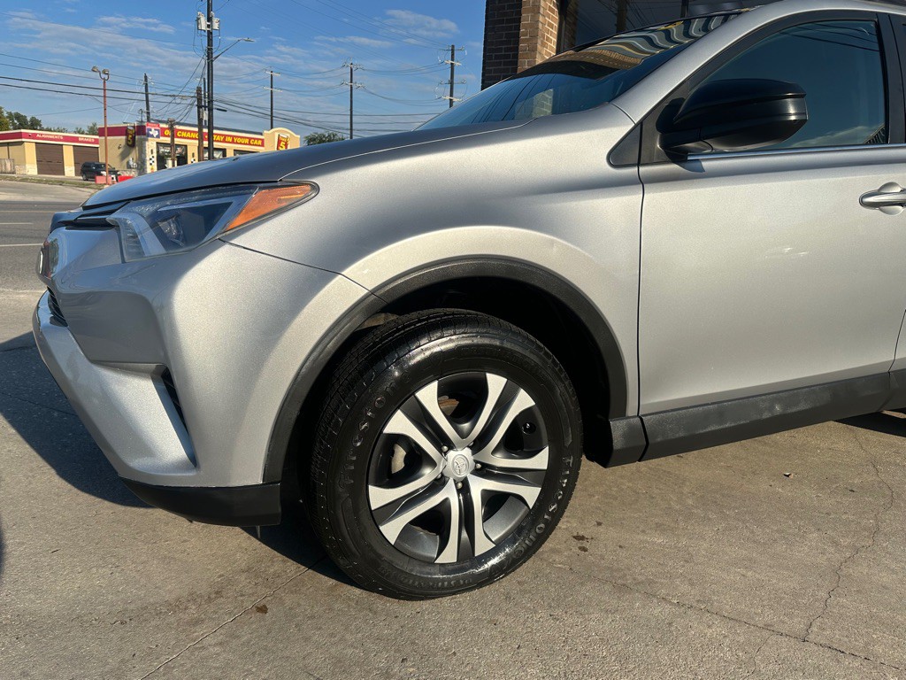 2016 Toyota Rav4 Image 7