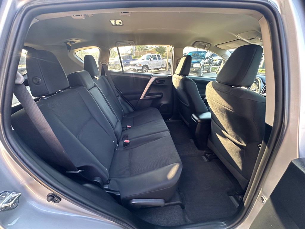 2016 Toyota Rav4 Image 13