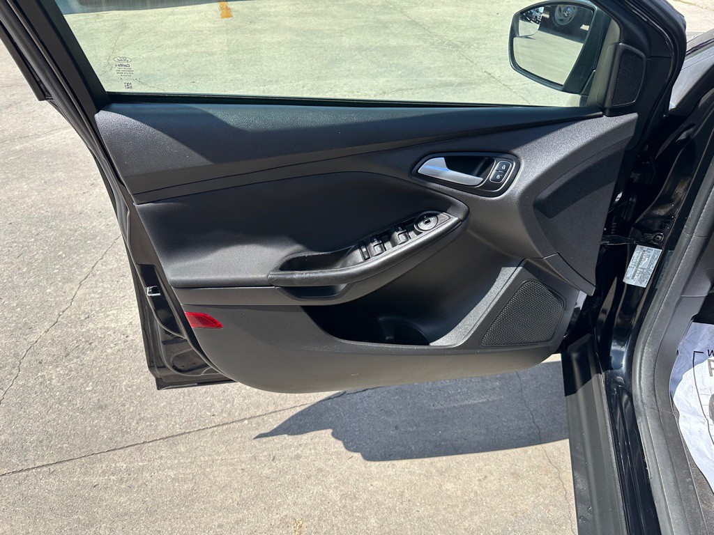 2018 Ford Focus Image 6