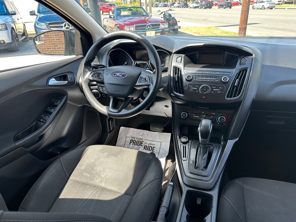 2018 Ford Focus Image 11