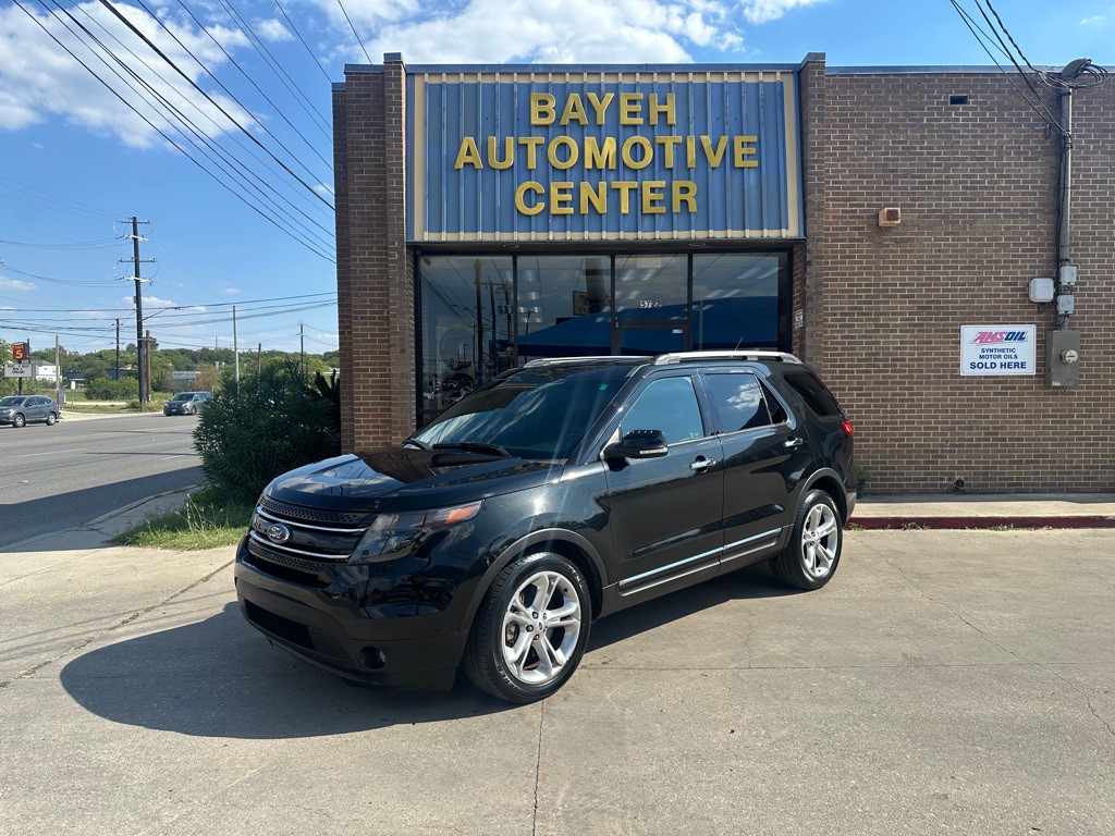 2015 Ford Explorer Image 1