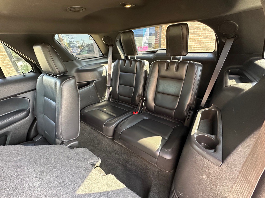 2015 Ford Explorer Image 10