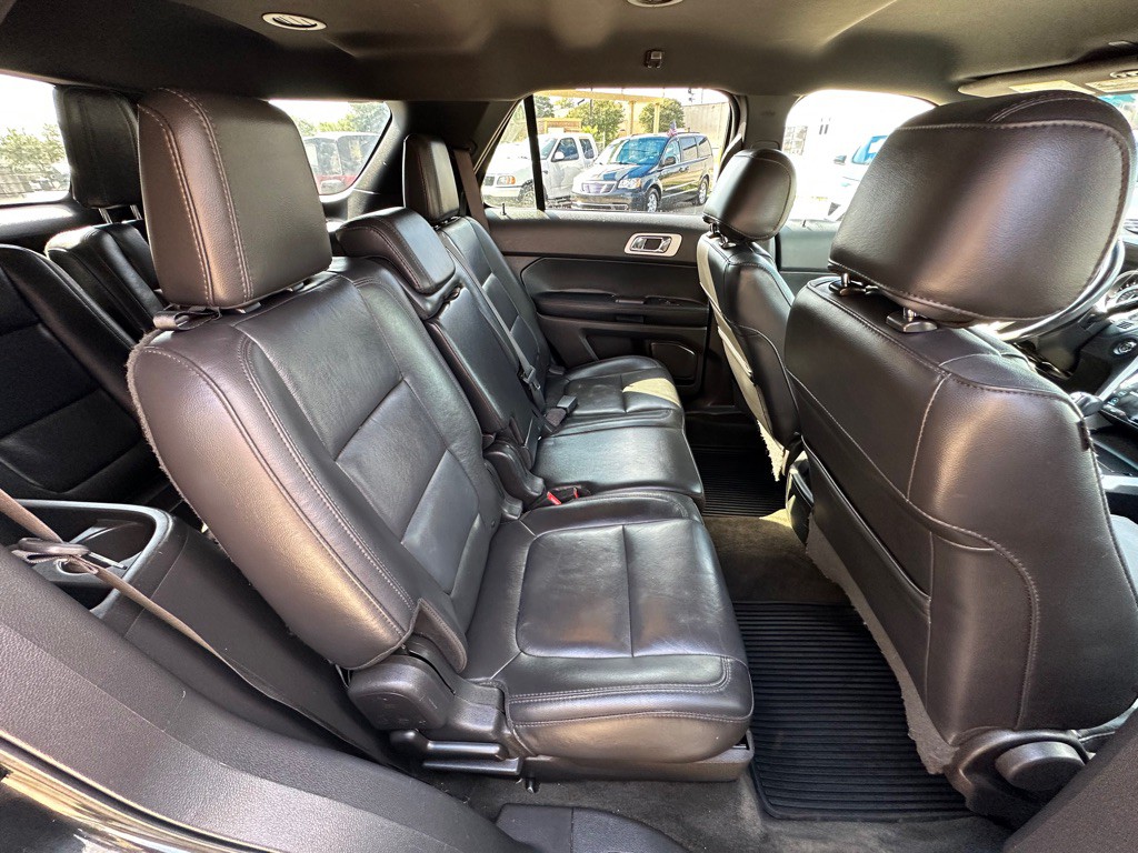 2015 Ford Explorer Image 13