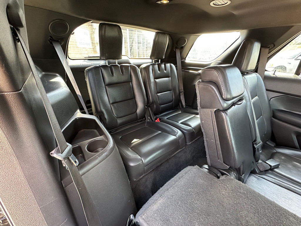 2015 Ford Explorer Image 14