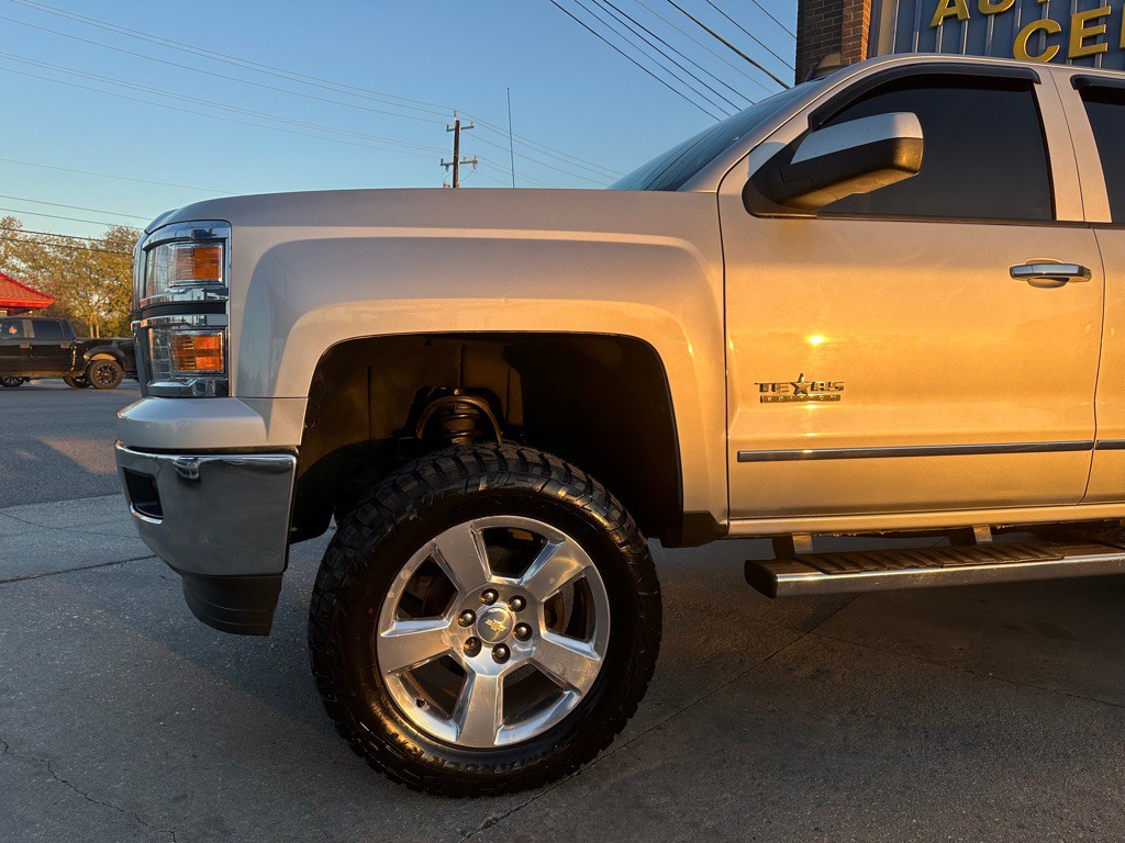 2015 Chevrolet Silverado 1500 Image 3