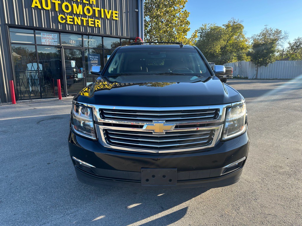2016 Chevrolet Suburban Image 6