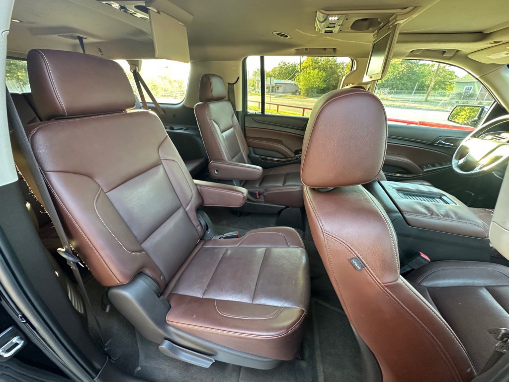 2016 Chevrolet Suburban Image 20