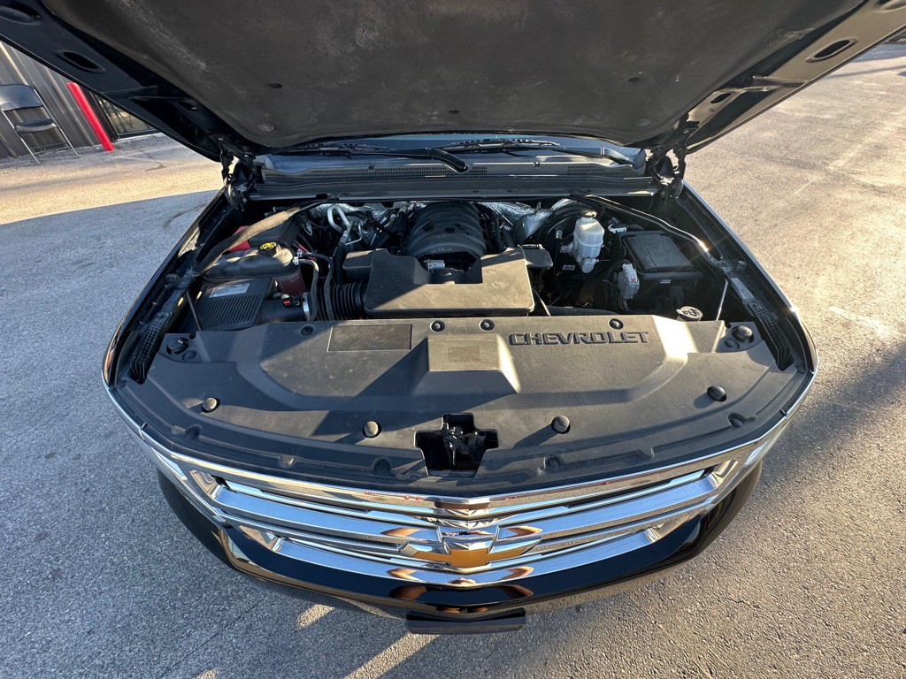 2016 Chevrolet Suburban Image 22