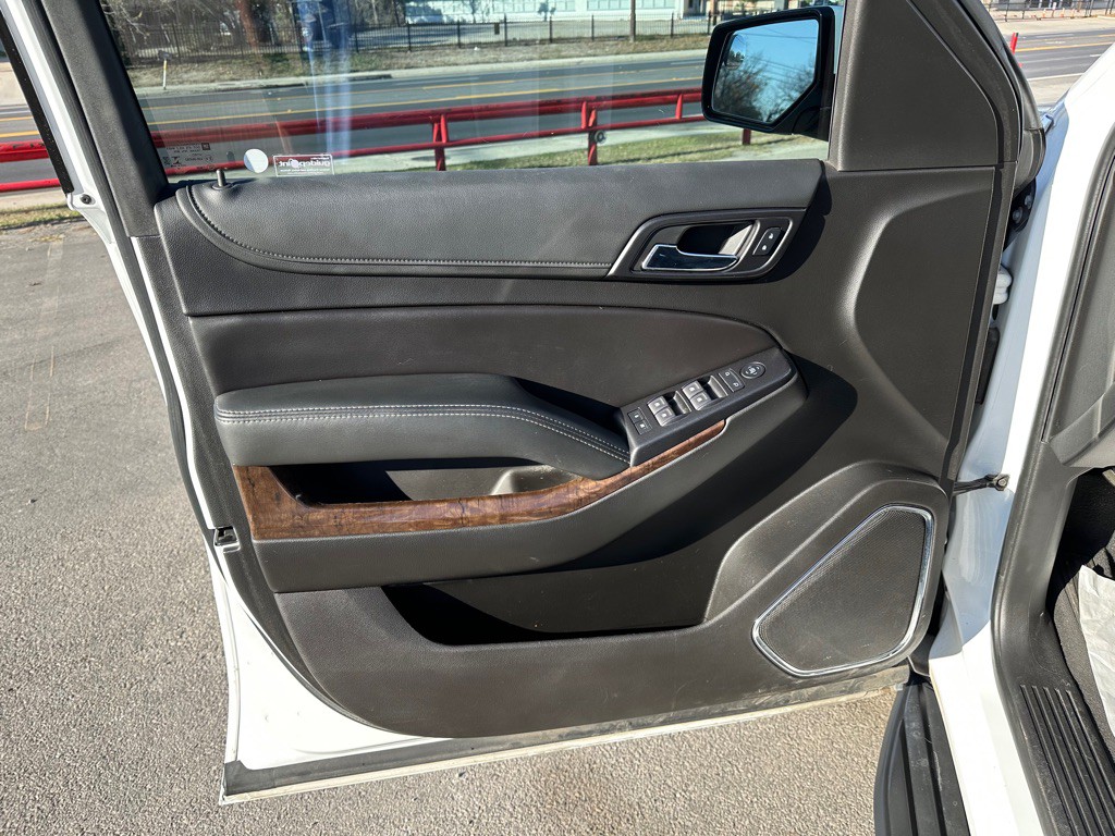 2019 Chevrolet Tahoe Image 8