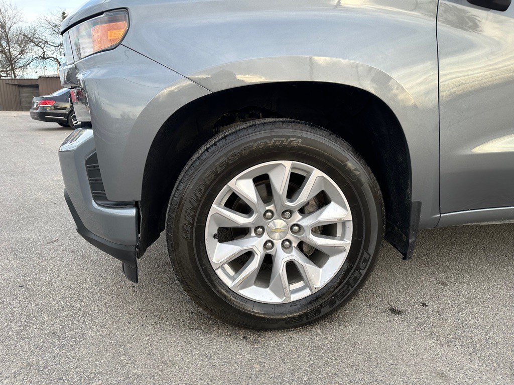 2021 Chevrolet Silverado 1500 Image 3