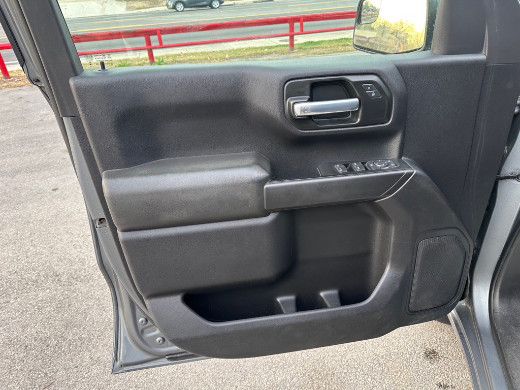 2021 Chevrolet Silverado 1500 Image 12