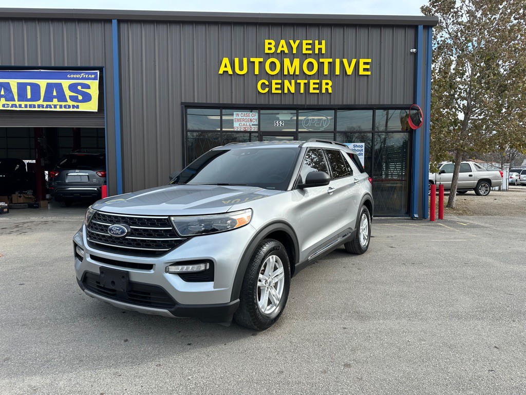 2020 Ford Explorer Image 2