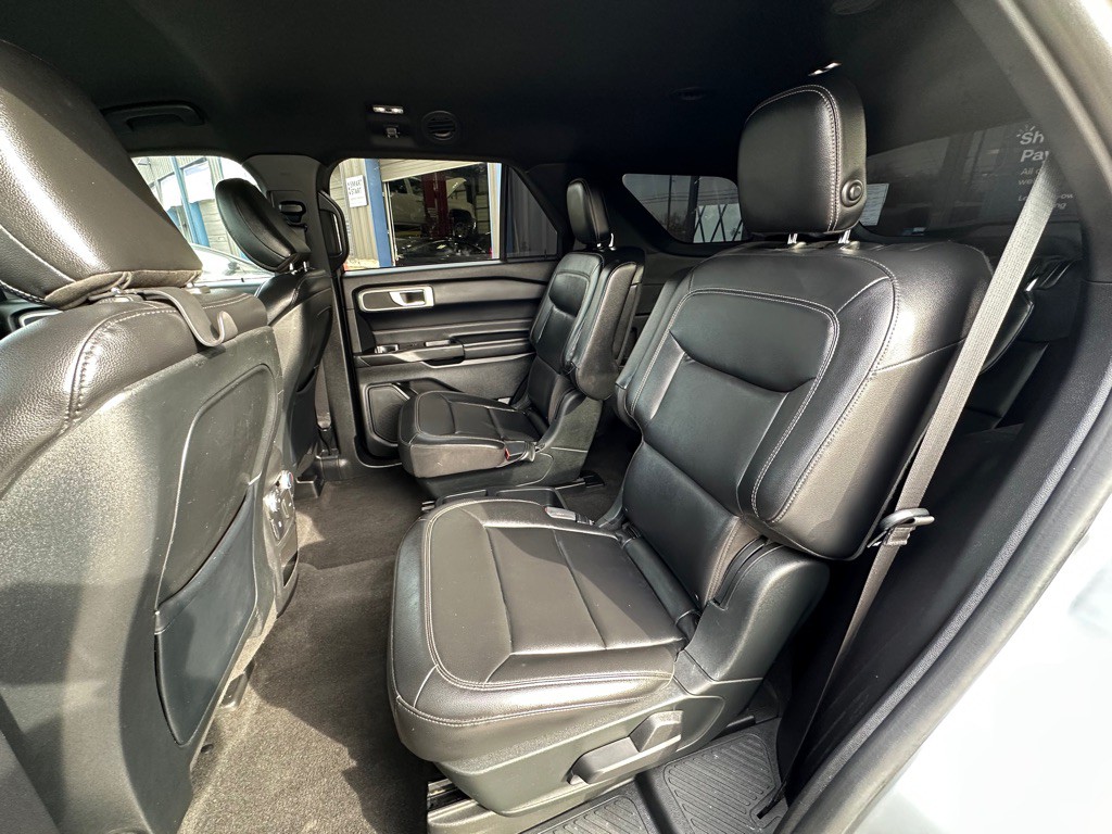 2020 Ford Explorer Image 7