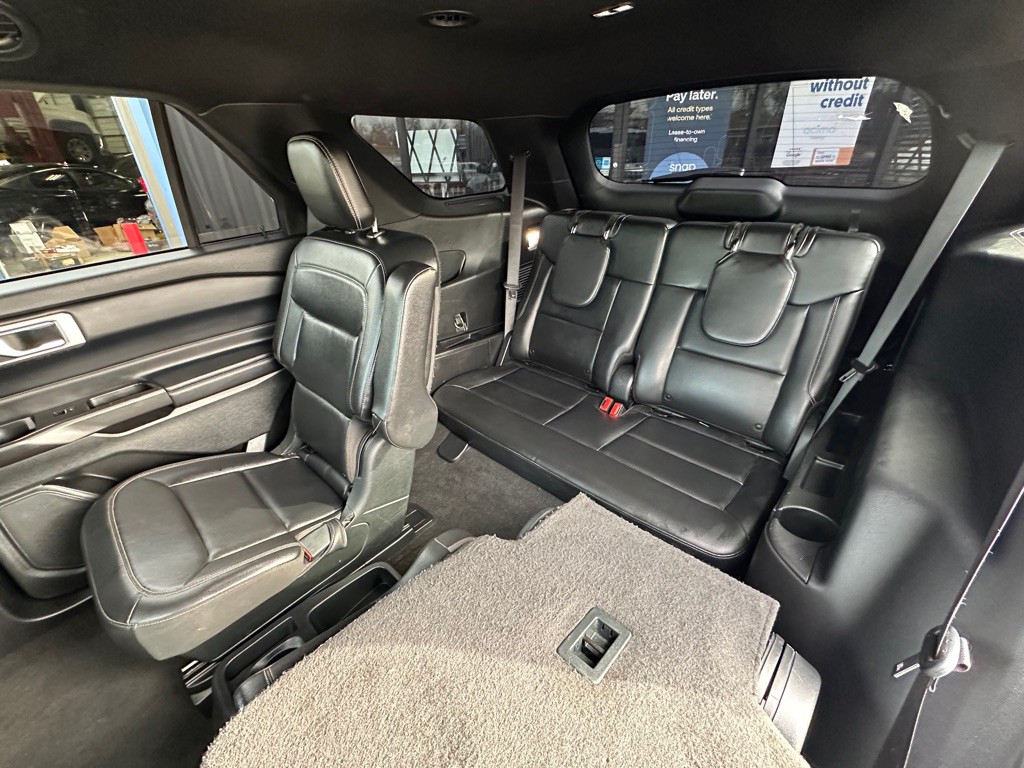 2020 Ford Explorer Image 9