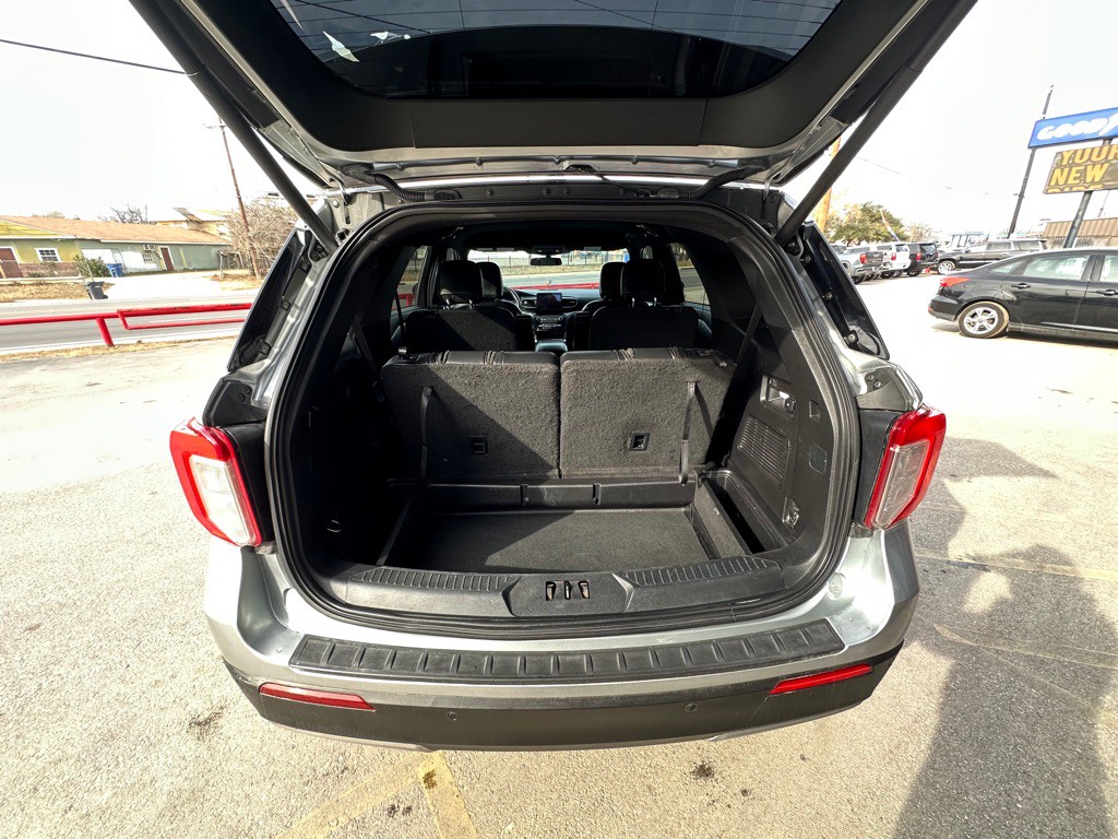 2020 Ford Explorer Image 22