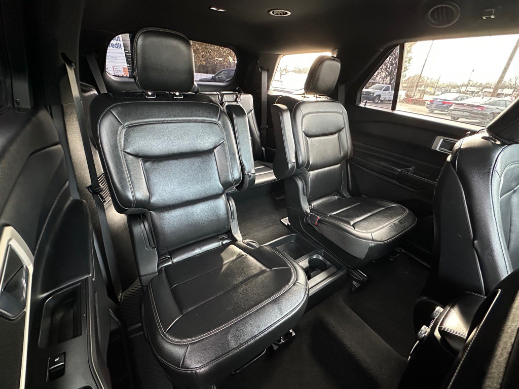 2020 Ford Explorer Image 25
