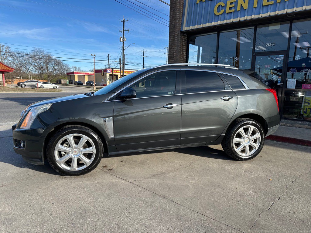2016 Cadillac SRX Image 2