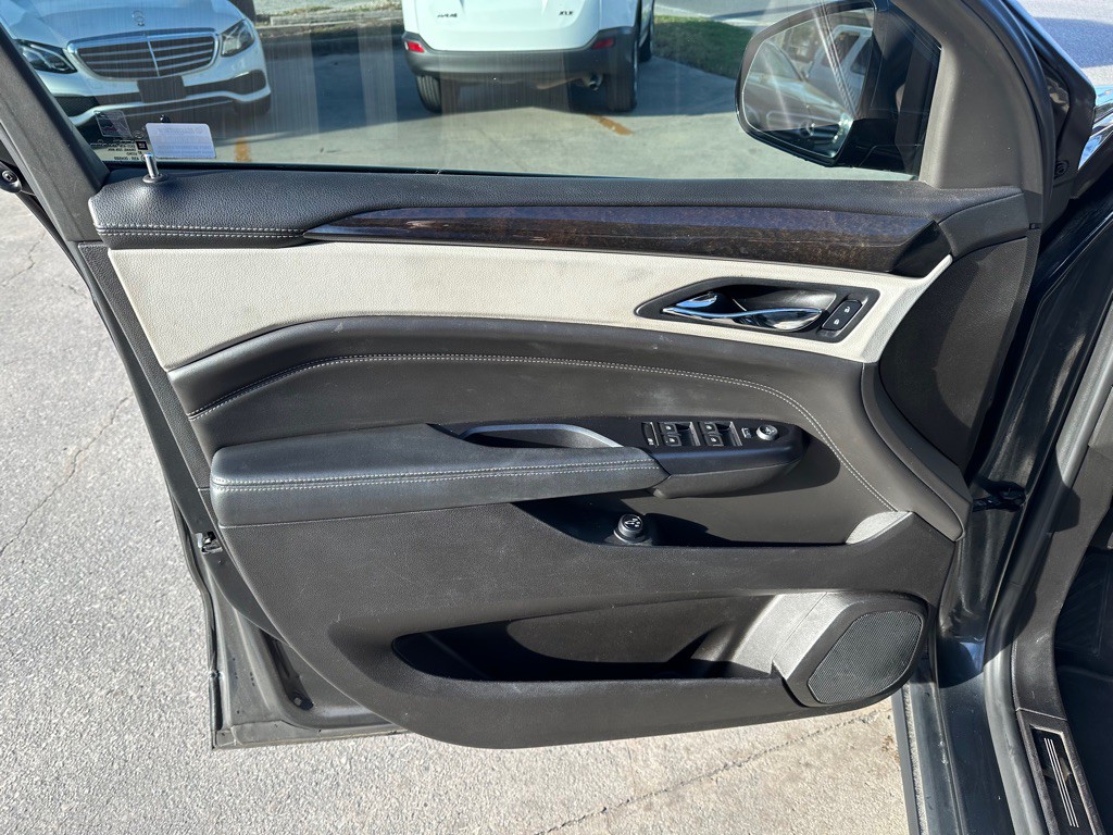 2016 Cadillac SRX Image 10