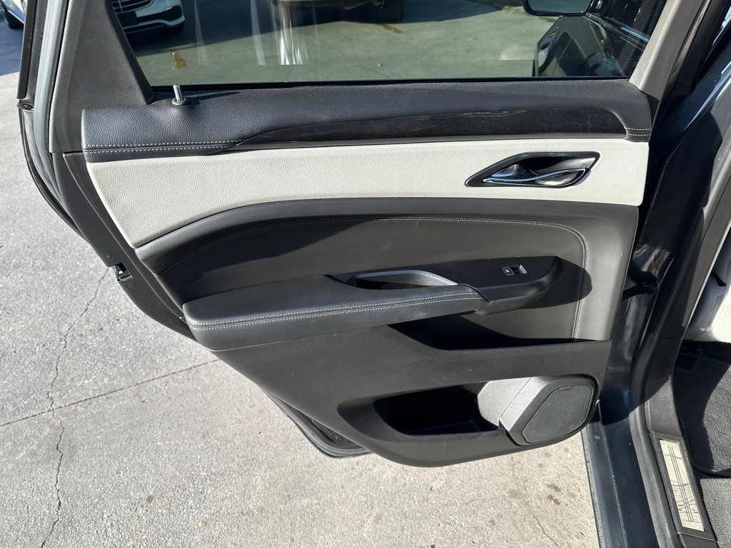 2016 Cadillac SRX Image 13