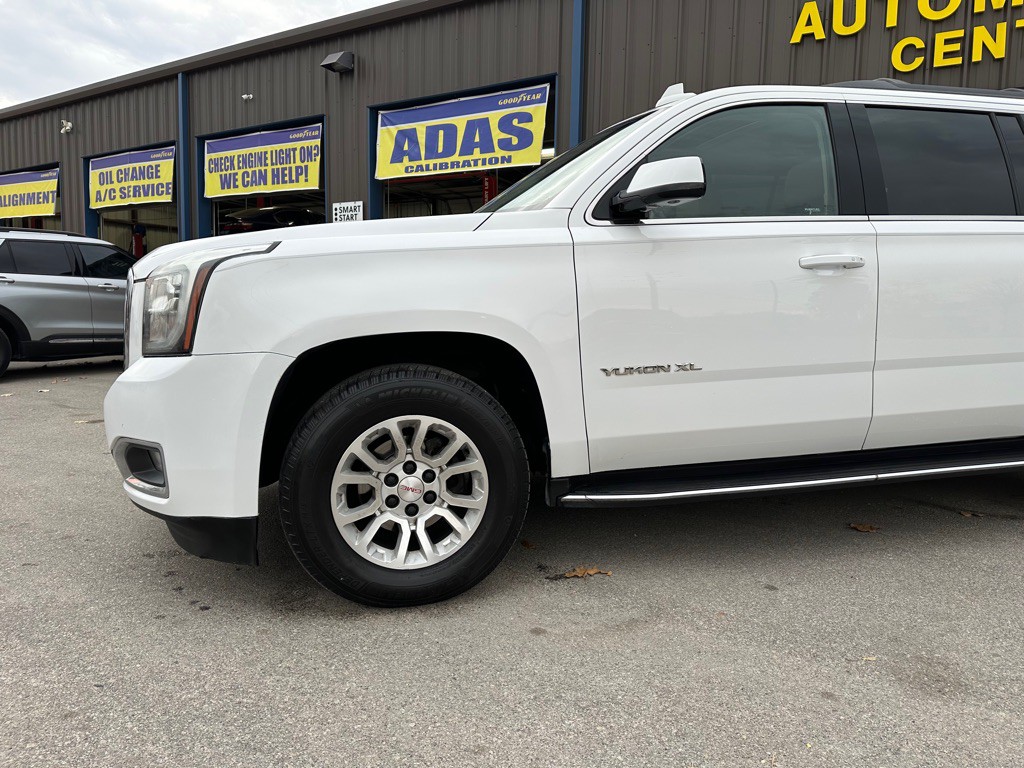 2019 GMC Yukon Image 3