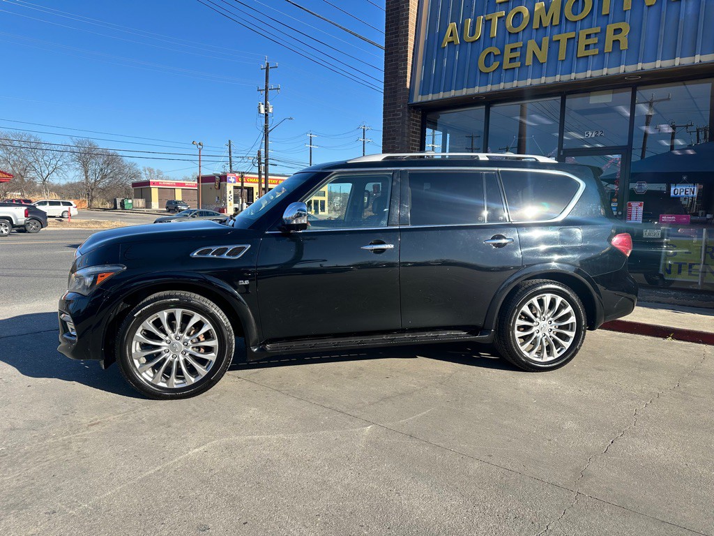 2016 INFINITI QX80 Image 2