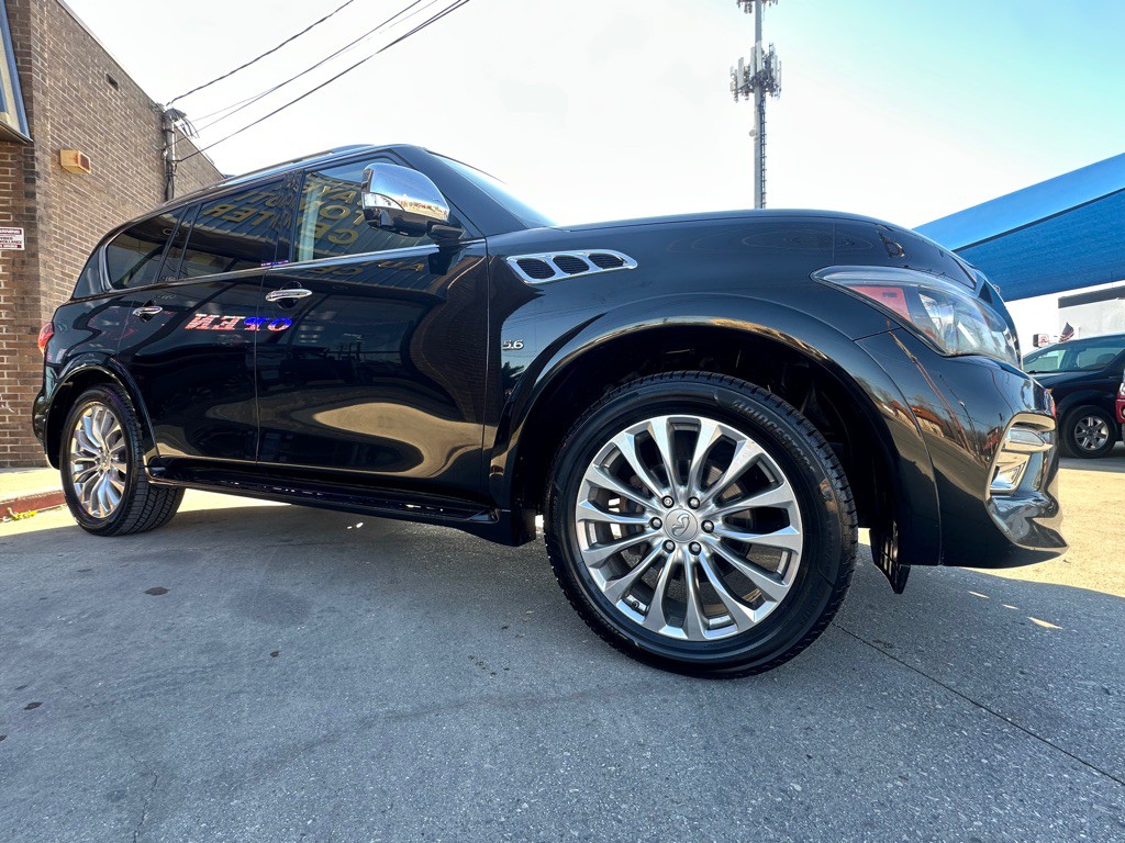 2016 INFINITI QX80 Image 10