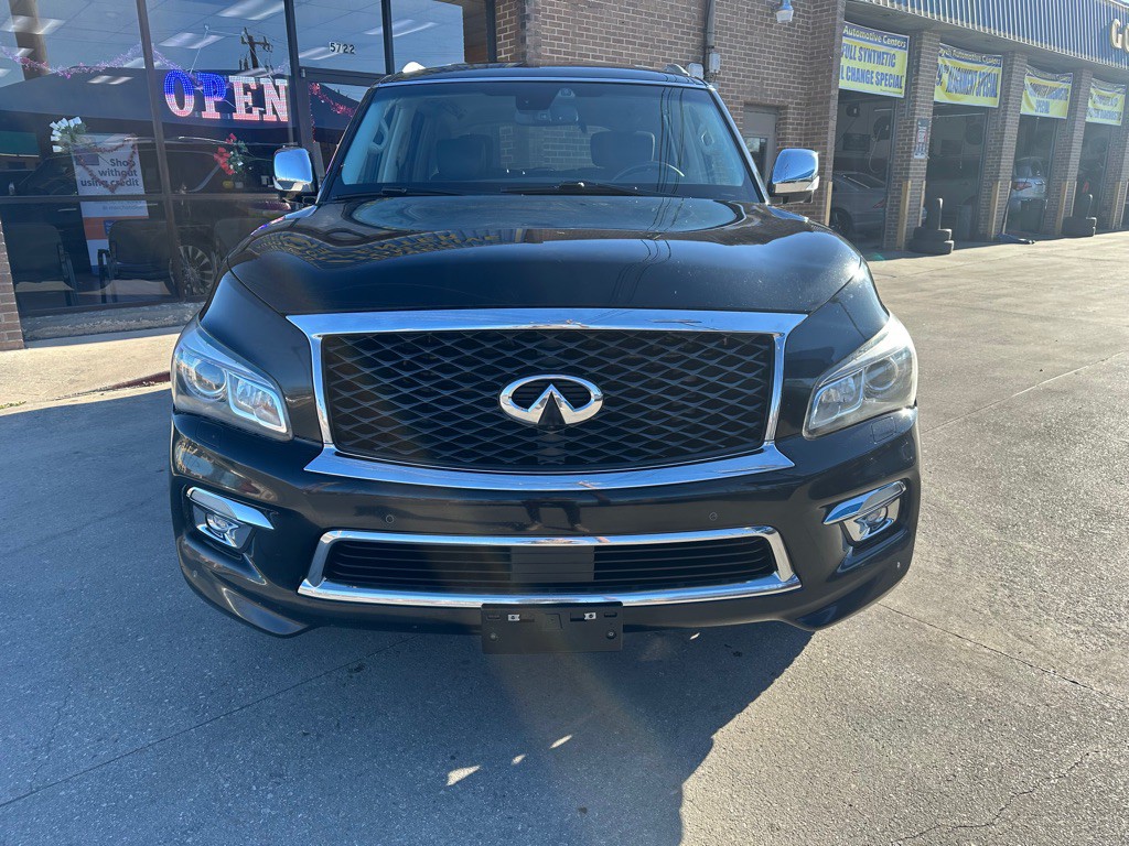 2016 INFINITI QX80 Image 11